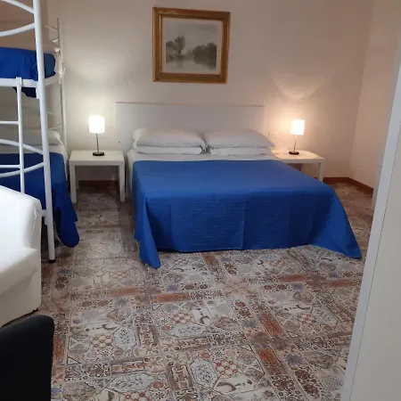Sea&sun Apartment *